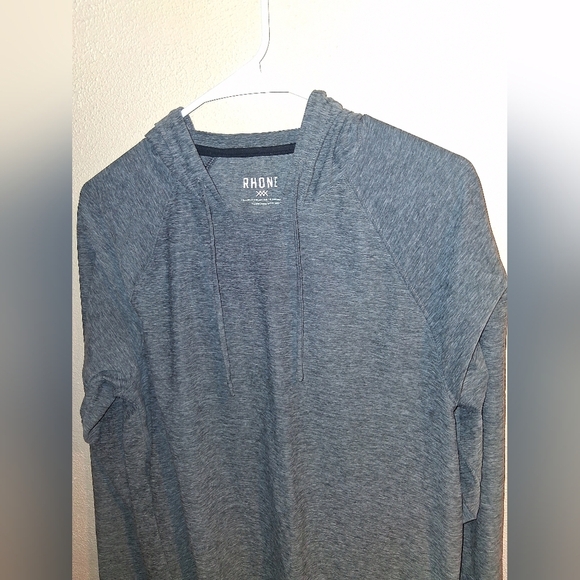 Rhone Mens Reign Midweight Hoodie Sz M Grey Workout Gym Performance Athleisure - Picture 2 of 6